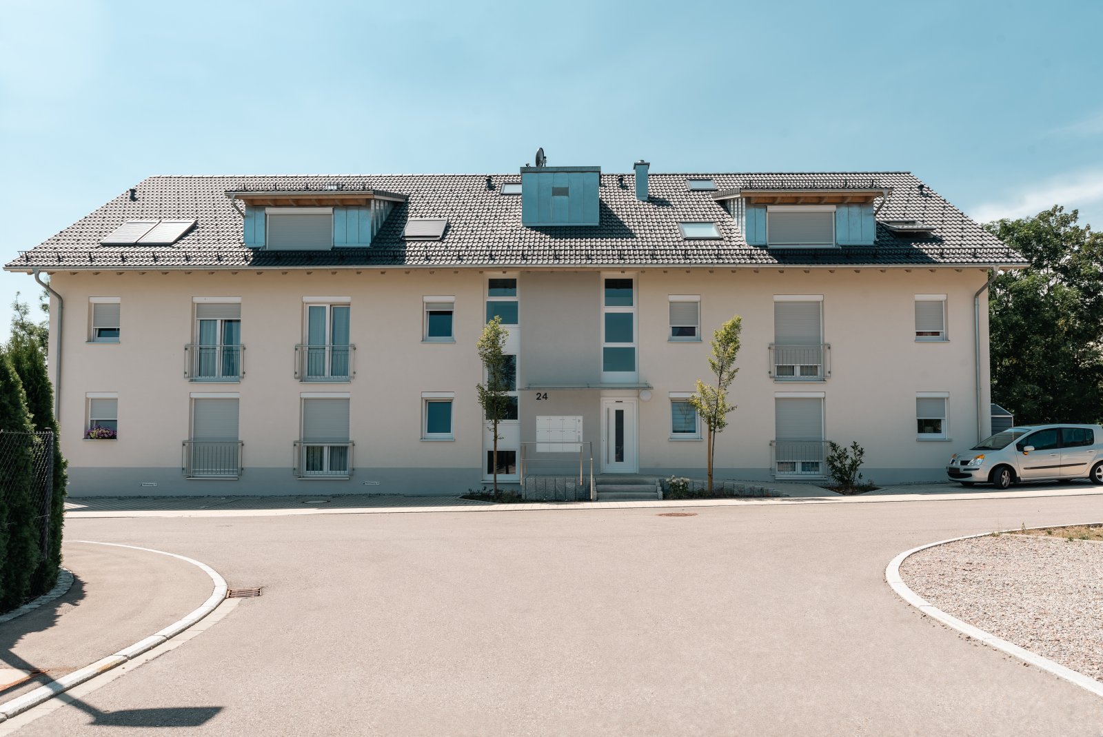 Stühlingen: Stühlingen: 2 Zimmerwohnung Dachgeschoss mit Lift und Tiefgarage 