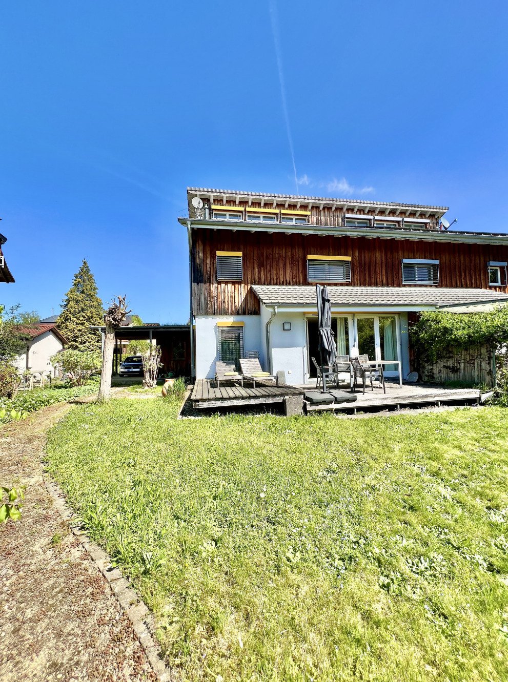 Jestetten-Altenburg: Jestetten-Altenburg: Doppelhaushälfte mit carport Jestetten-Altenburg: Jestetten-Altenburg: Doppelhaushälfte mit carport