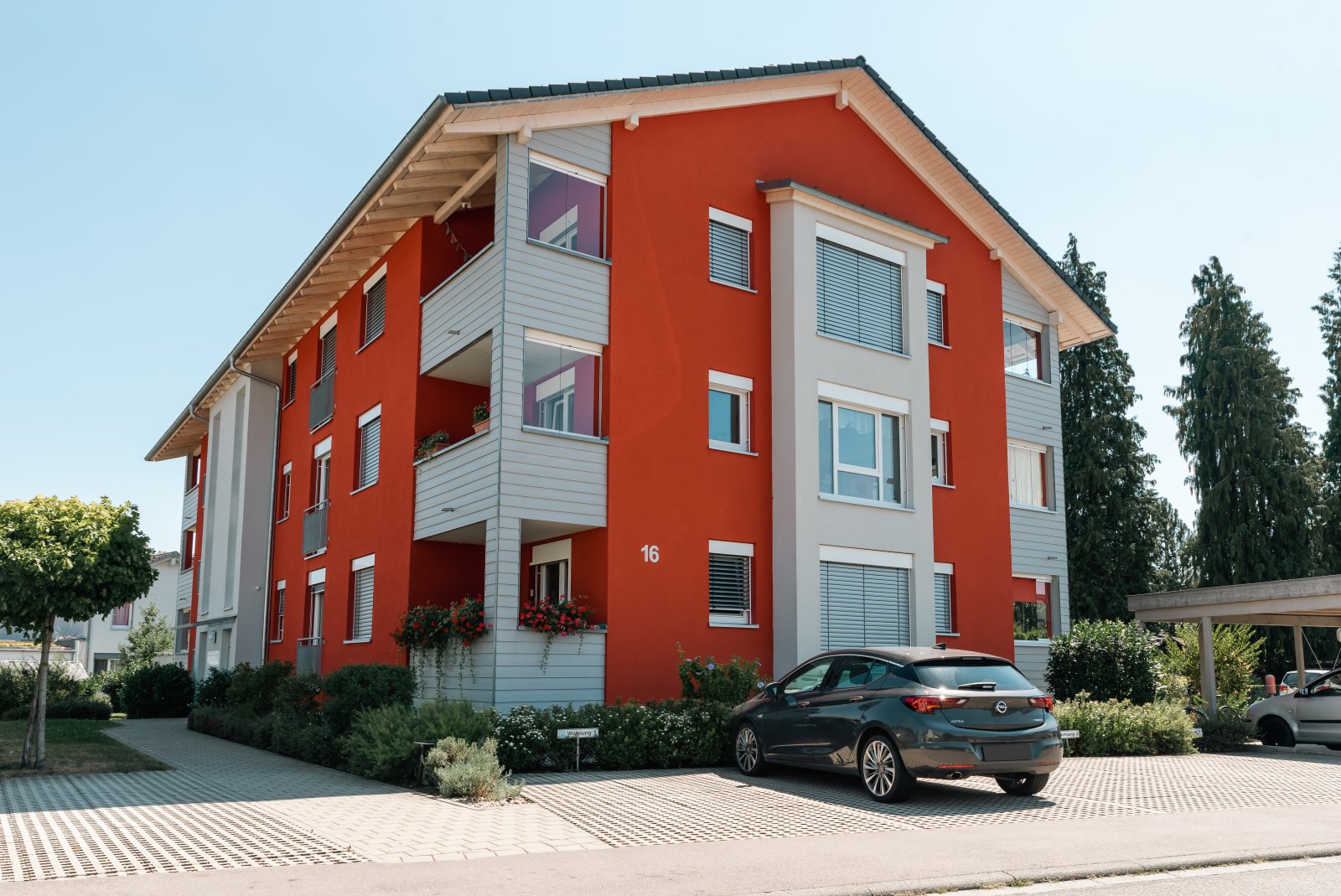 Jestetten: 3 Zimmerwohnung im EG mit ca. 95 m² ab dem 01.10.2026 verfügbar 