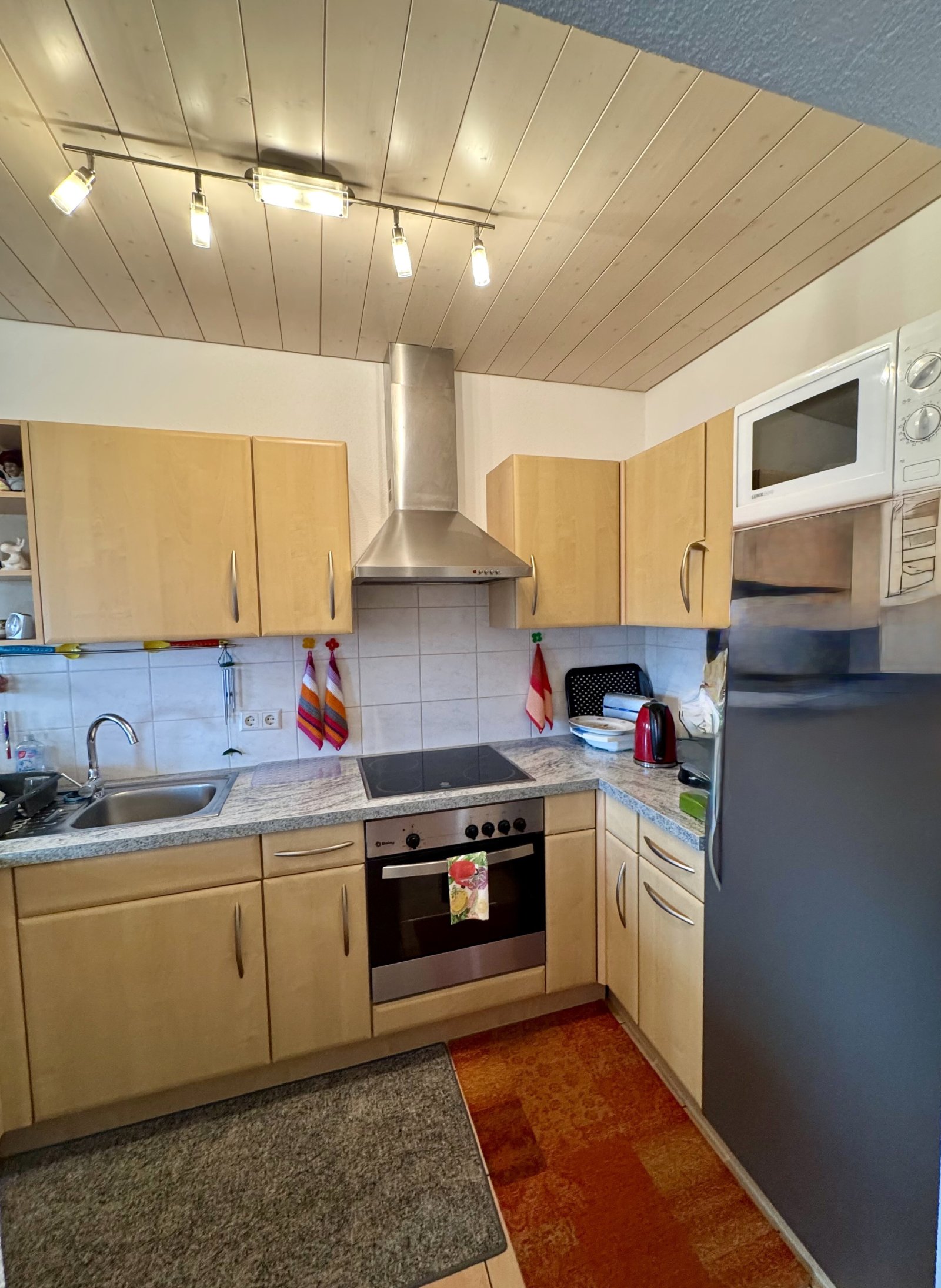 Einbauküche mit Einbaugeräten