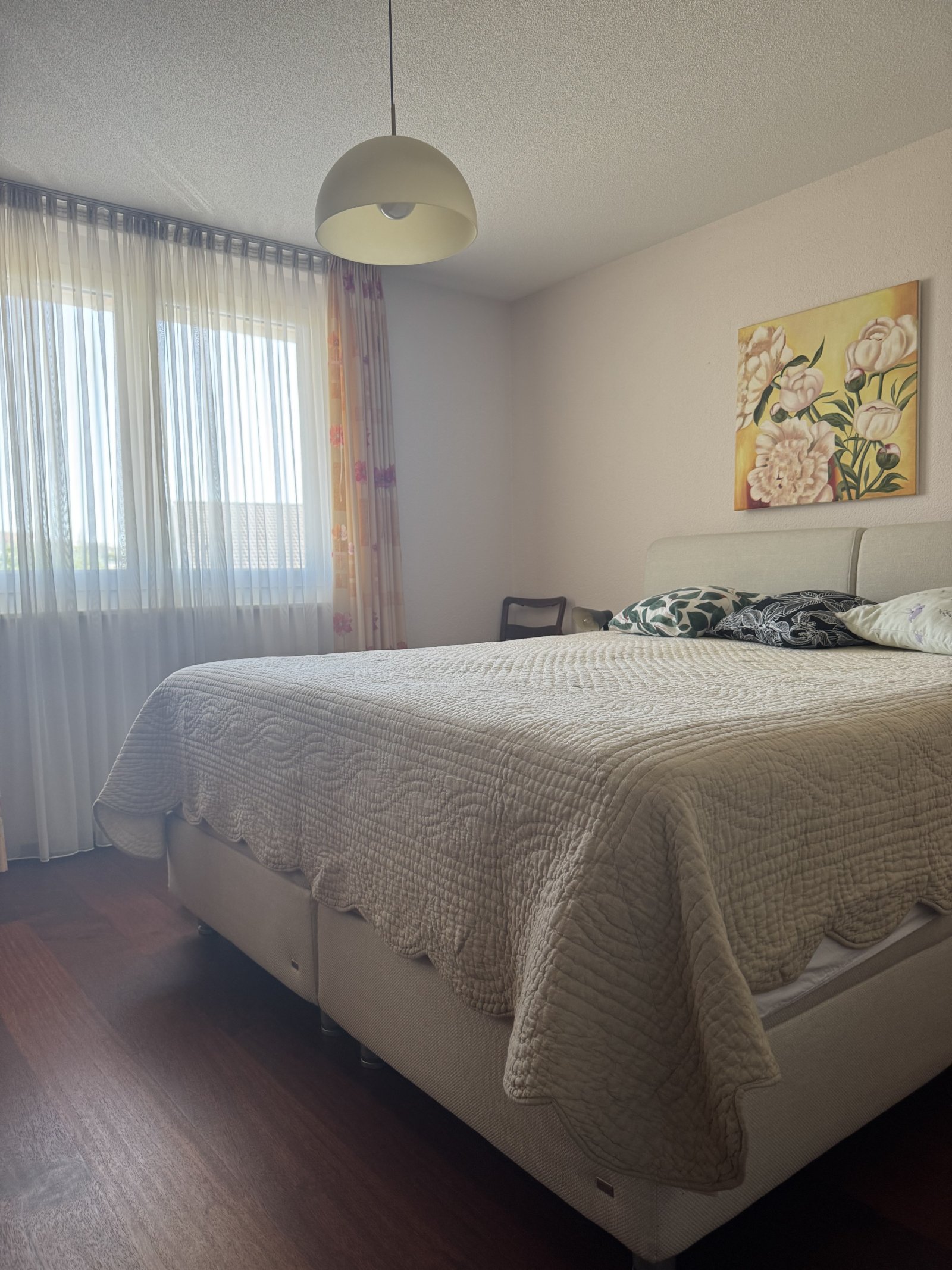 Ein Schlafzimmer von 3