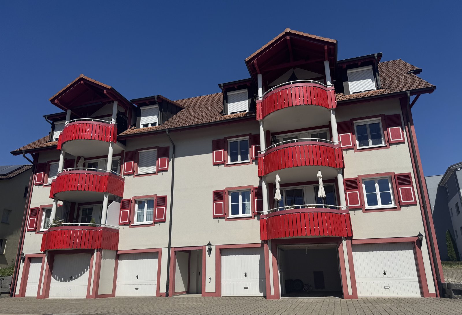 Sonniger Süd-West-Balkon