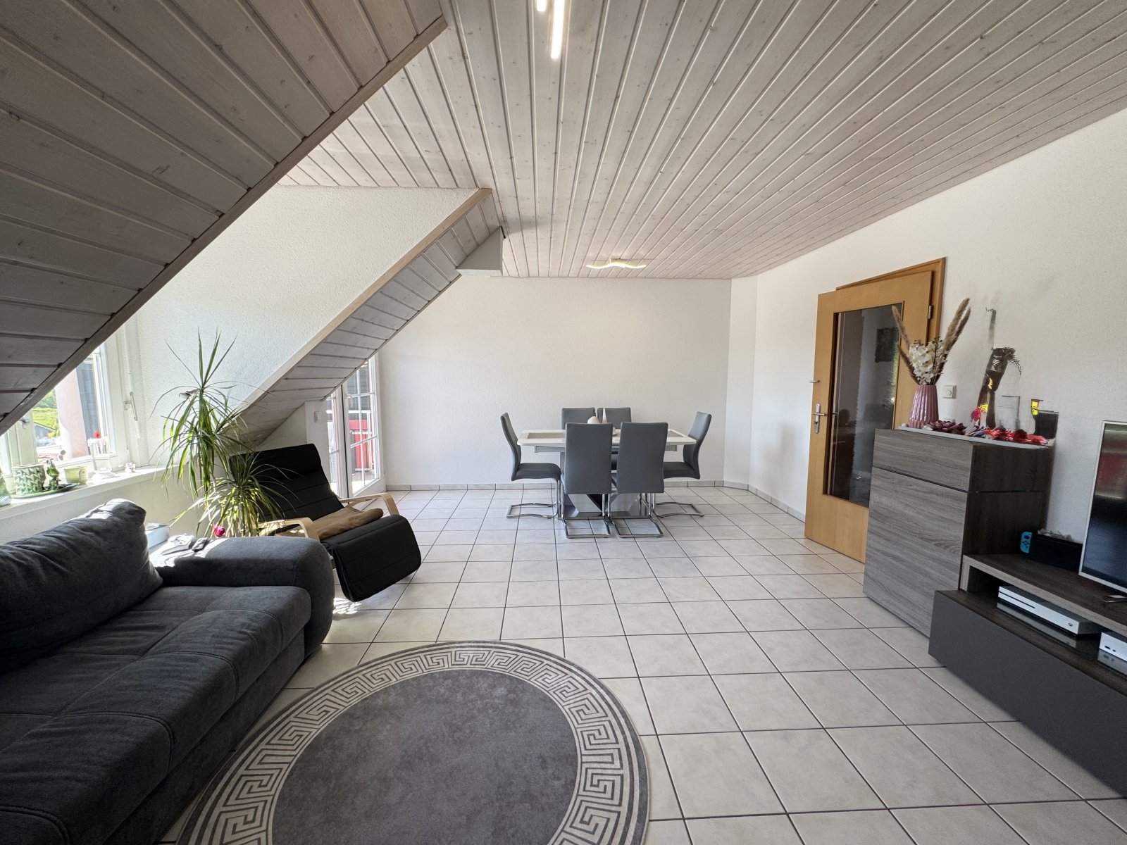 Übersicht Wohn-/Esszimmer 