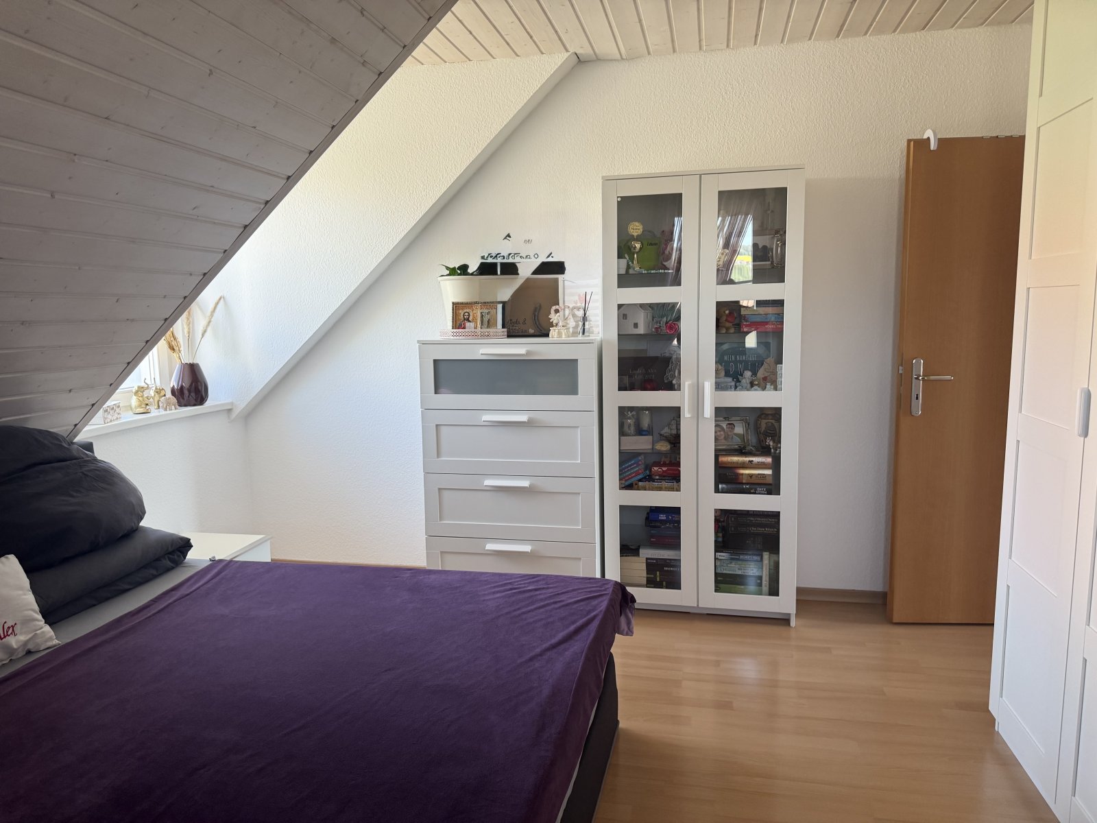 Schlafzimmer 1 