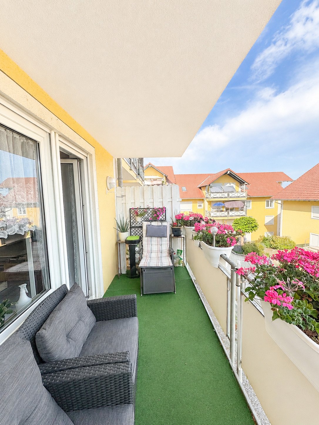 Balkon rechte Seite Balkon rechte Seite