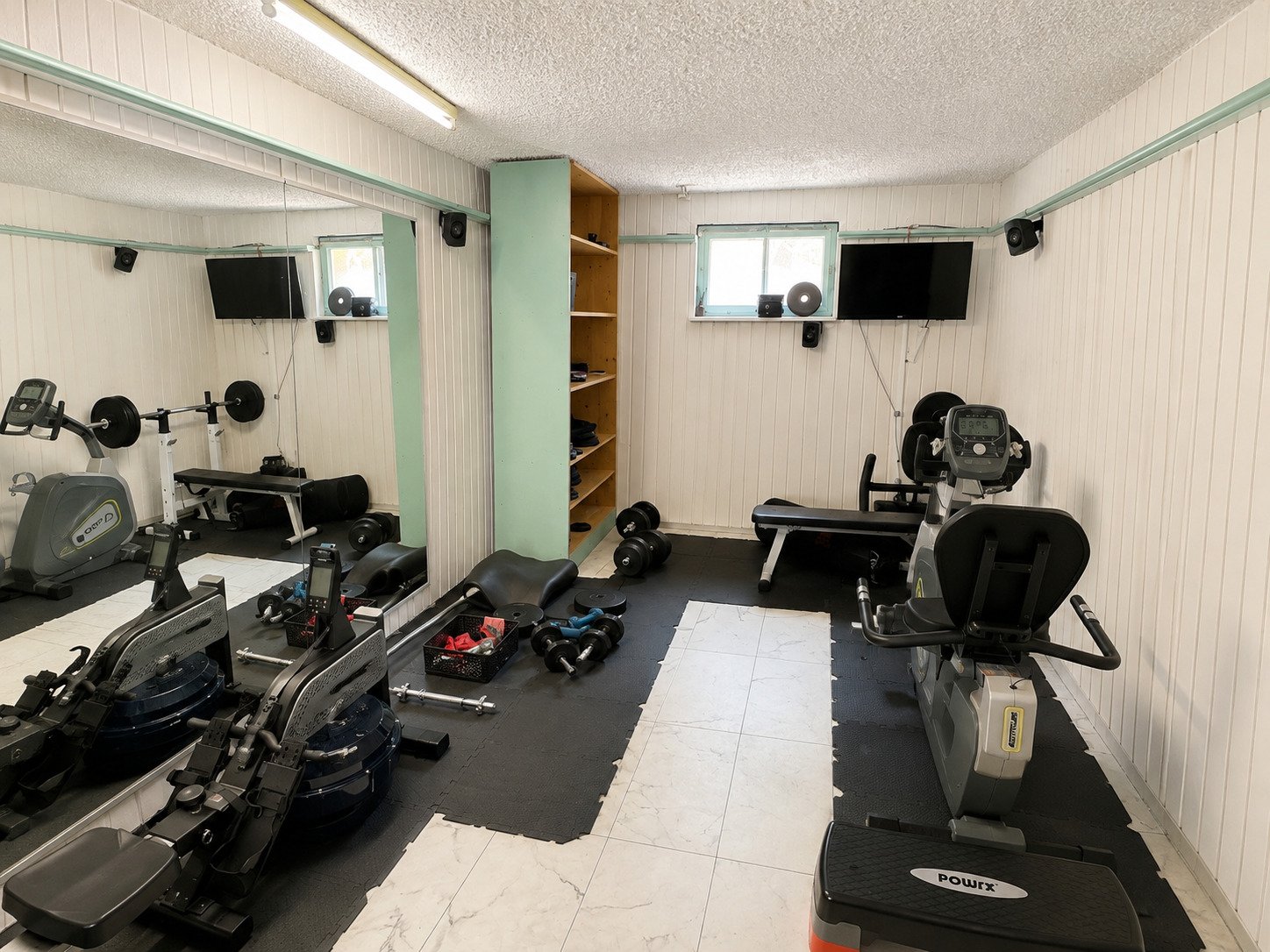 UG Fitnessraum UG Fitnessraum