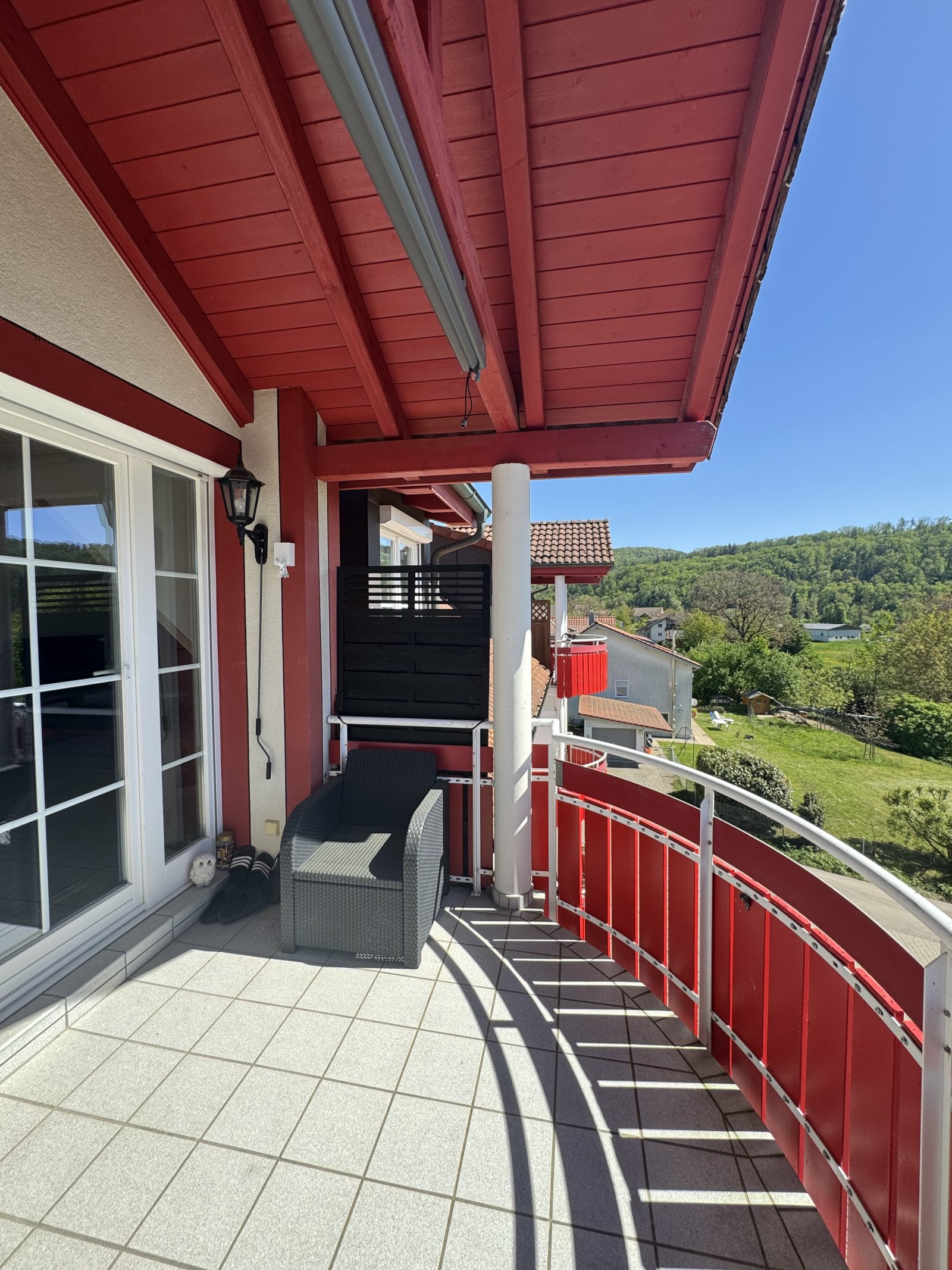 Süd-West Balkon mit Blick ins Grüne