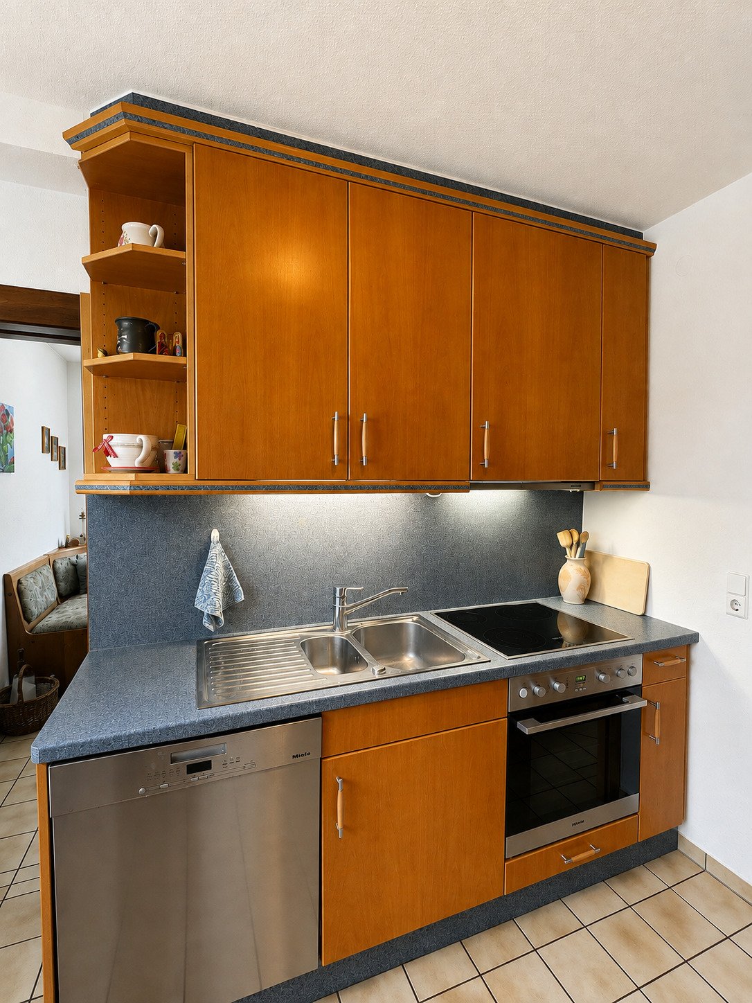 EG Küche mit Miele Einbaugeräten EG Küche mit Miele Einbaugeräten