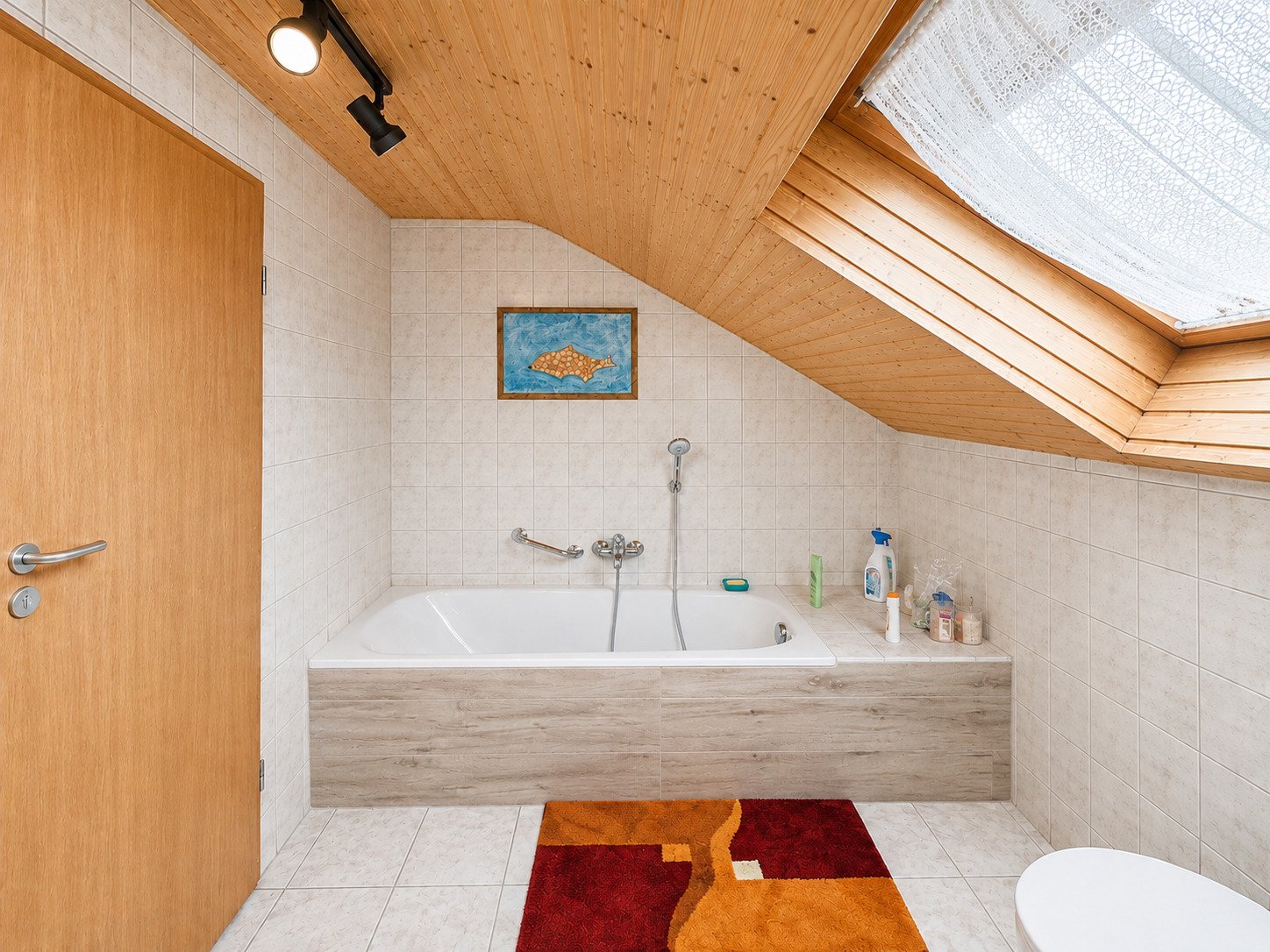 DG: Bad mit Badewanne DG: Bad mit Badewanne